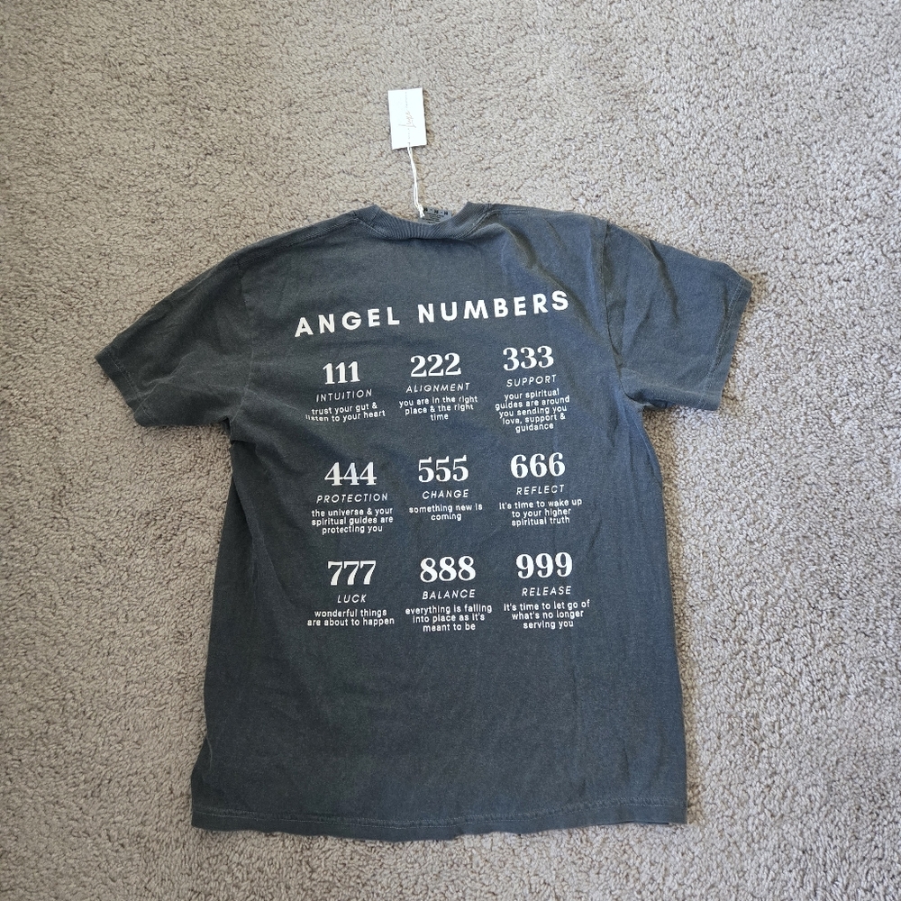 NWT Comfort Color Angel Numbers & Happy‎ Face Unisex Tee Size Medium 100% Cotton - Picture 10 of 12